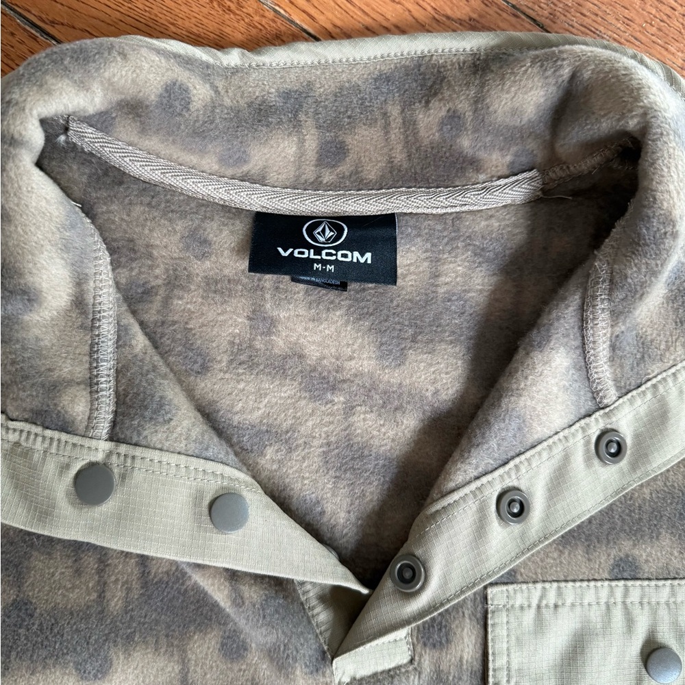Volcom Tan Patterned Snap Shirt - Picture 2 of 4